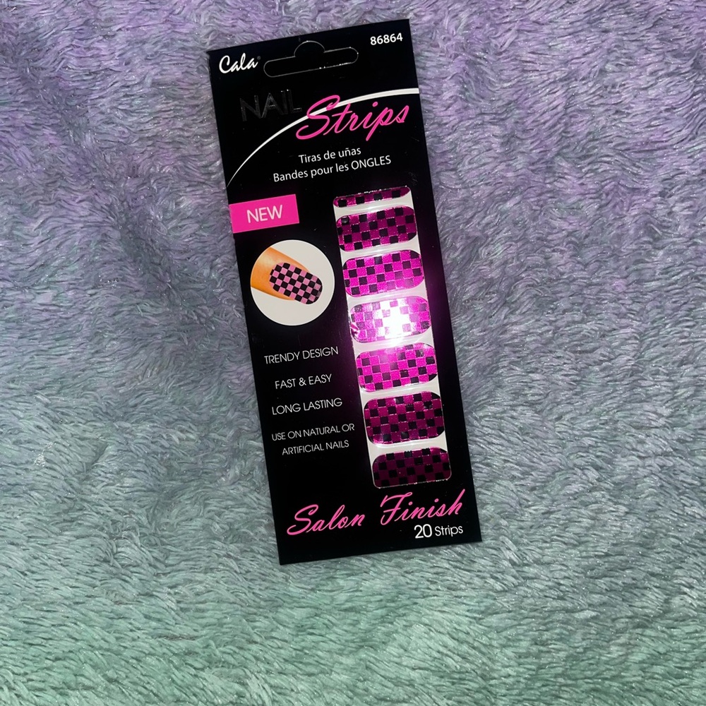 Cala Nail Strips - Trendy Pink and Black Design